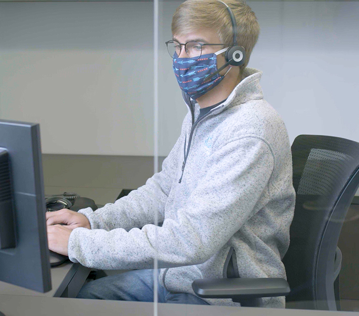 Financial Services Representative wearing a mask.