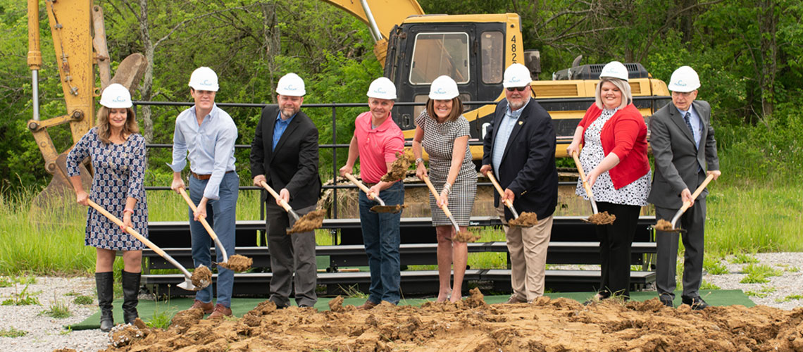 Image of CCU leadership and employees breaking ground at the new Owenton branch location