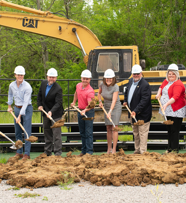 Image of CCU leadership and employees breaking ground at the new Owenton branch location